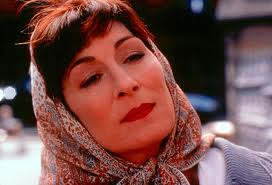 ANJELICA HUSTON